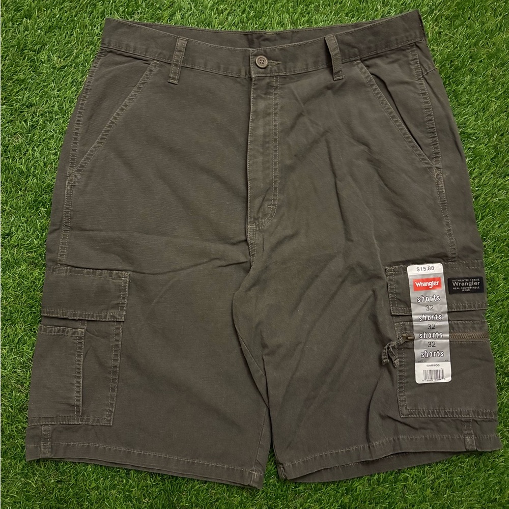 Brand new Wrangler RIPSTOP cargo shorts